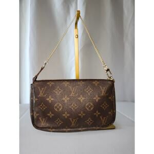 Louis Vuitton Pochette Accessoires Monogram Canvas Shoulder Bag Vintage LV